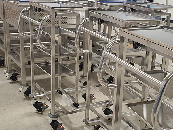 Click here for custom fabricated metal Cleanroom carts